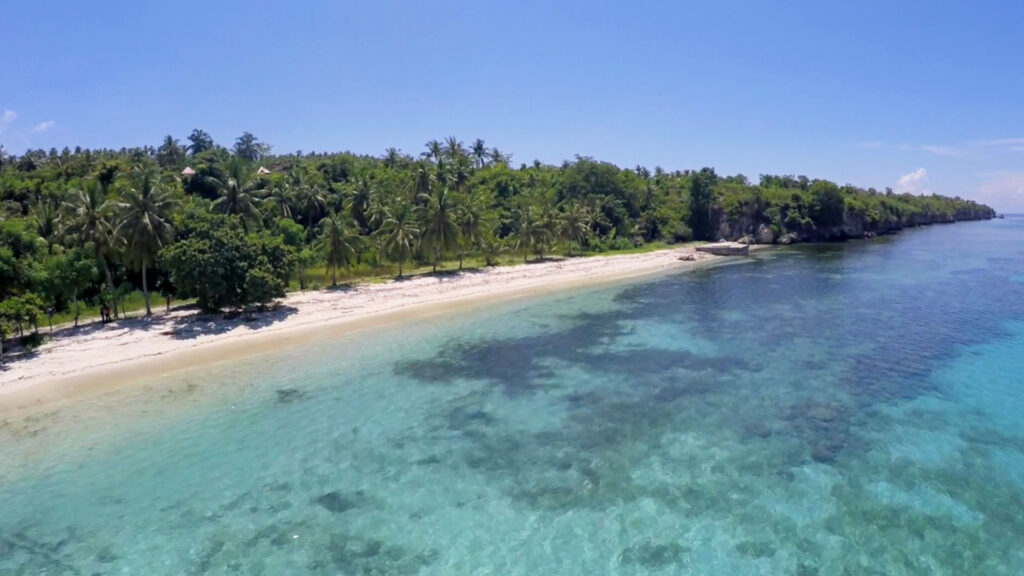 Pantai Palippis yang Mengagumkan