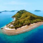 Cantiknya Pulau Sikuai yang Dihiasi Ragam Tumbuhan Tropis