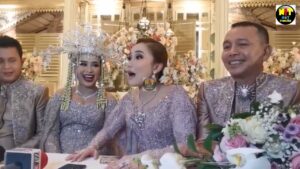 Ayu Ting Ting Kasih Sinyal Ivan Gunawan Tuk Melamar di tahun Depan