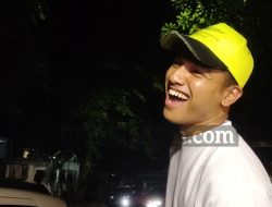 Fadly Faisal Lebaran Ditemani Kekasihnya Rebecca Klopper