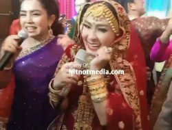 Iis Dahlia Ulang Tahun ke 50 Dapat Surprise Party Bertema Bollywood