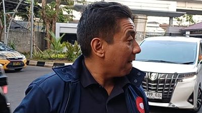 Fuji An Sambangi Polres Jakbar Didampingi Sandy Arifin Laporkan Mantan Manager ?