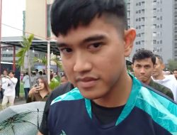 Kaesang Pangarep Main Mini Soccer Bareng Artis Fero Walandouwdan Uya Kuya